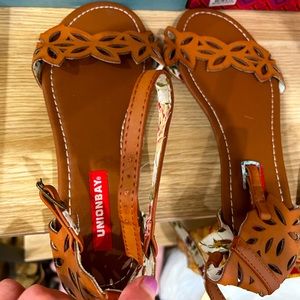 Unionbay flat sandals size 6 1/2 New